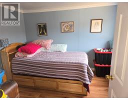 11 Southern Cove Road thumbnail 30