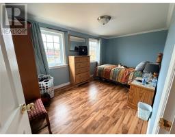 11 Southern Cove Road thumbnail 31