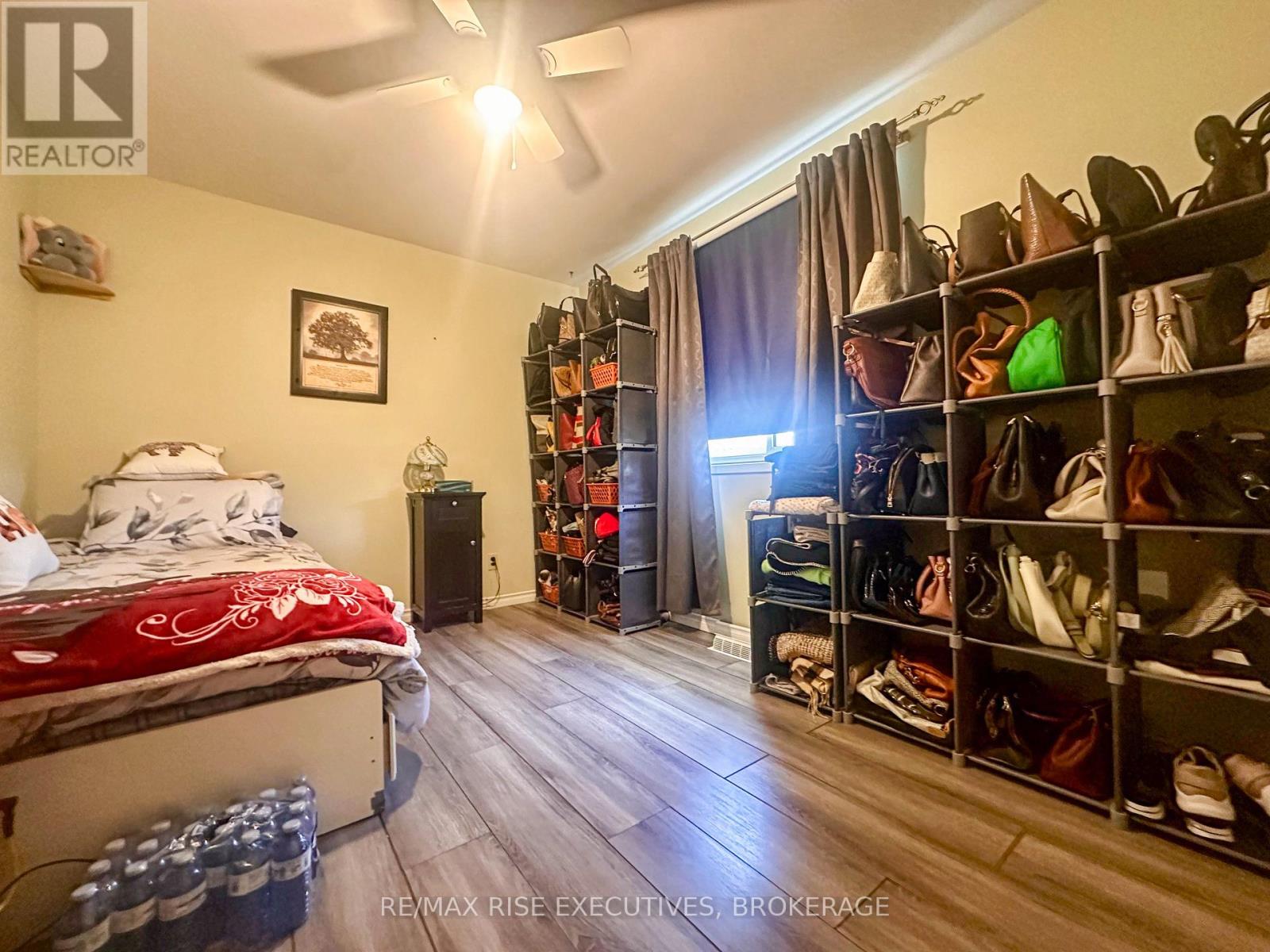 214 AMHERST DRIVE - 13