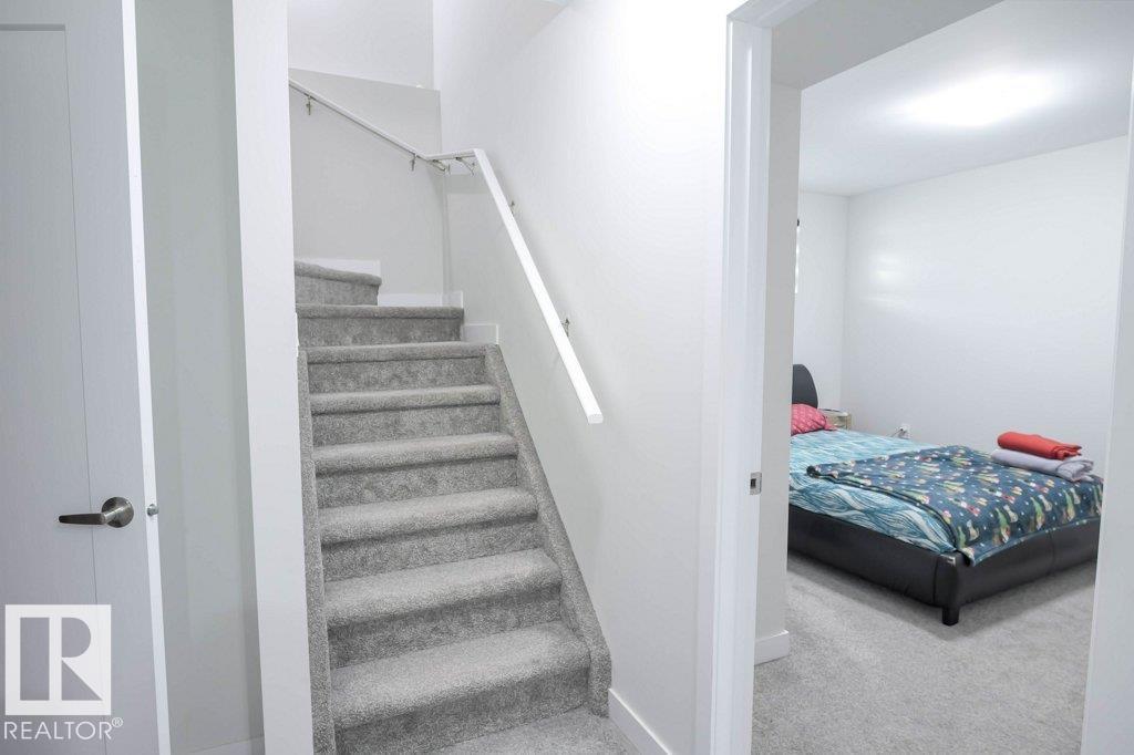 16619 14 AV SW - 25