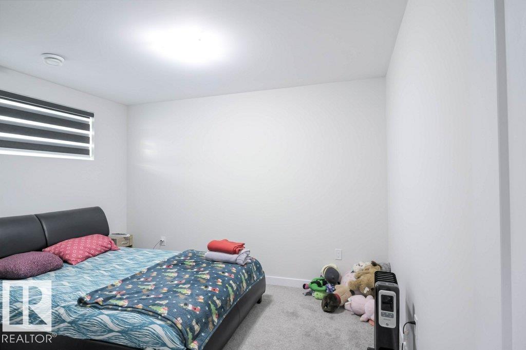 16619 14 AV SW - 31