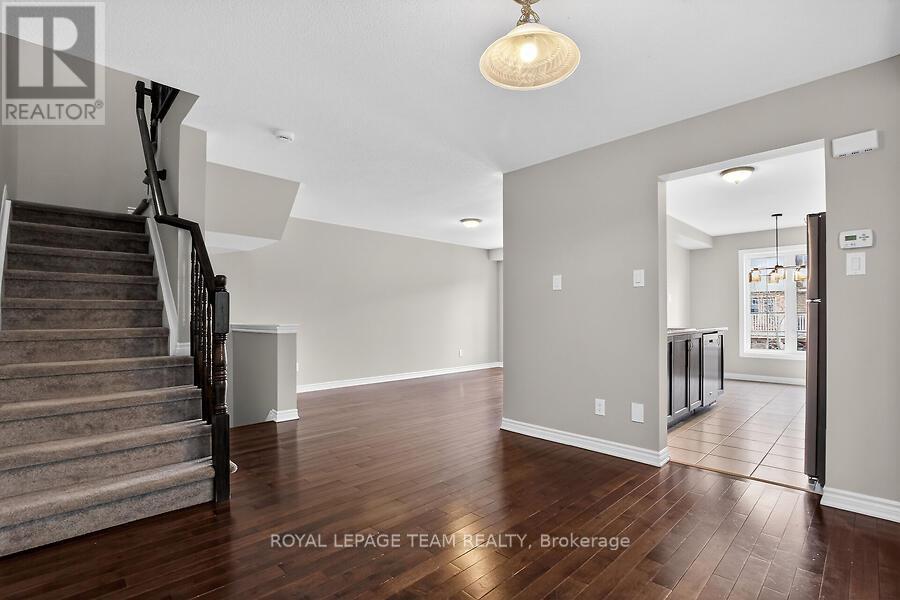 127 GRENADINE STREET - 15