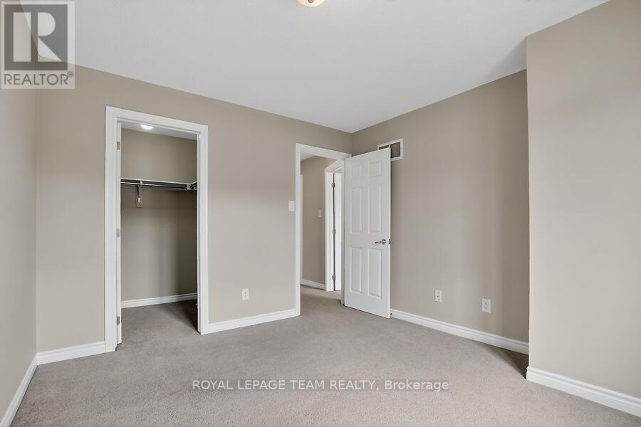 127 GRENADINE STREET - 24