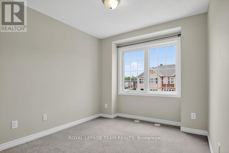 127 GRENADINE STREET - 25