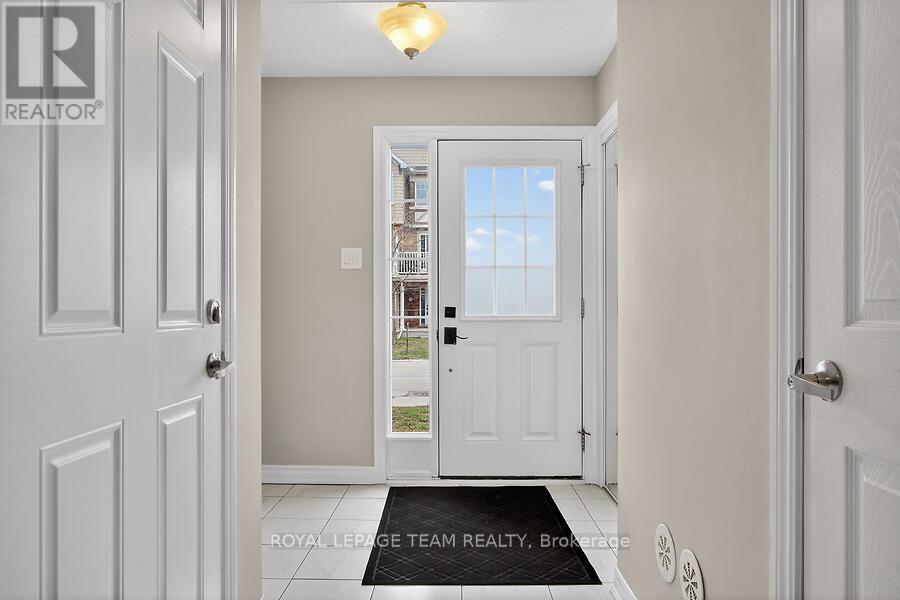 127 GRENADINE STREET - 4