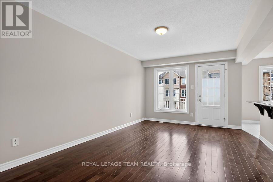 127 GRENADINE STREET - 9
