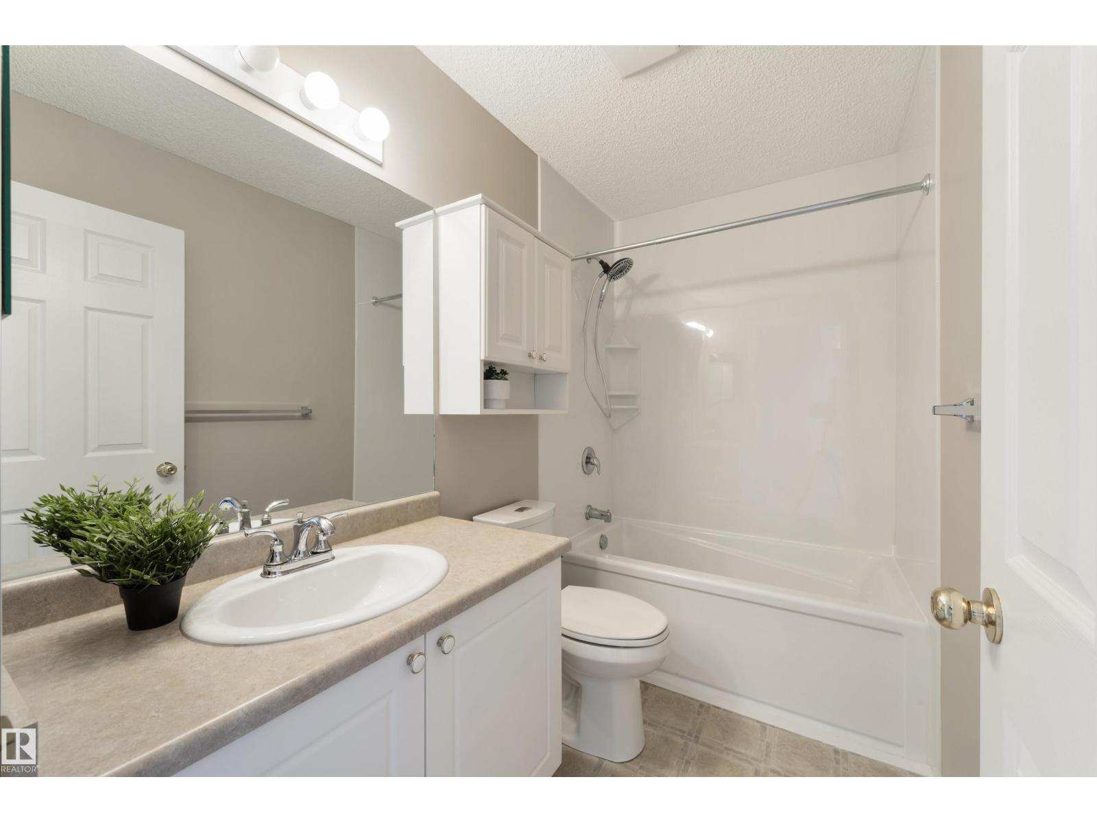 2923 30 ST NW, Edmonton