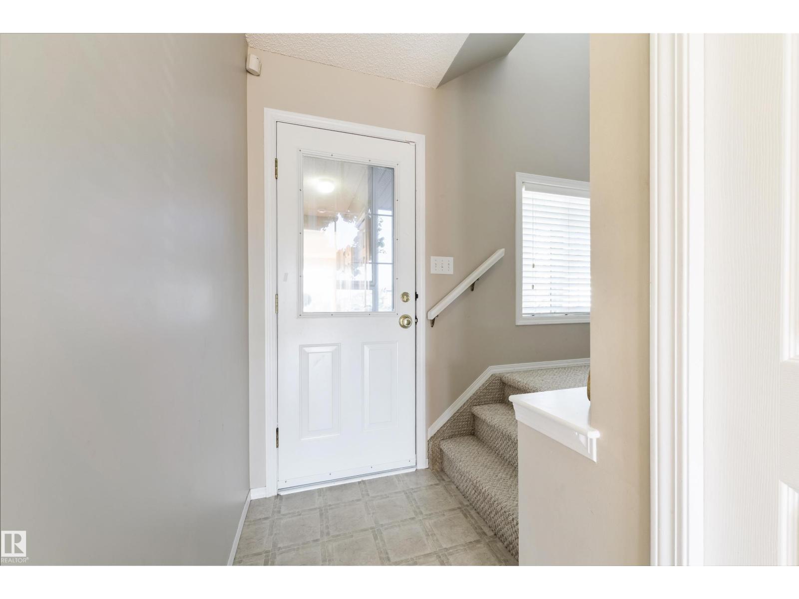 2923 30 ST NW, Edmonton