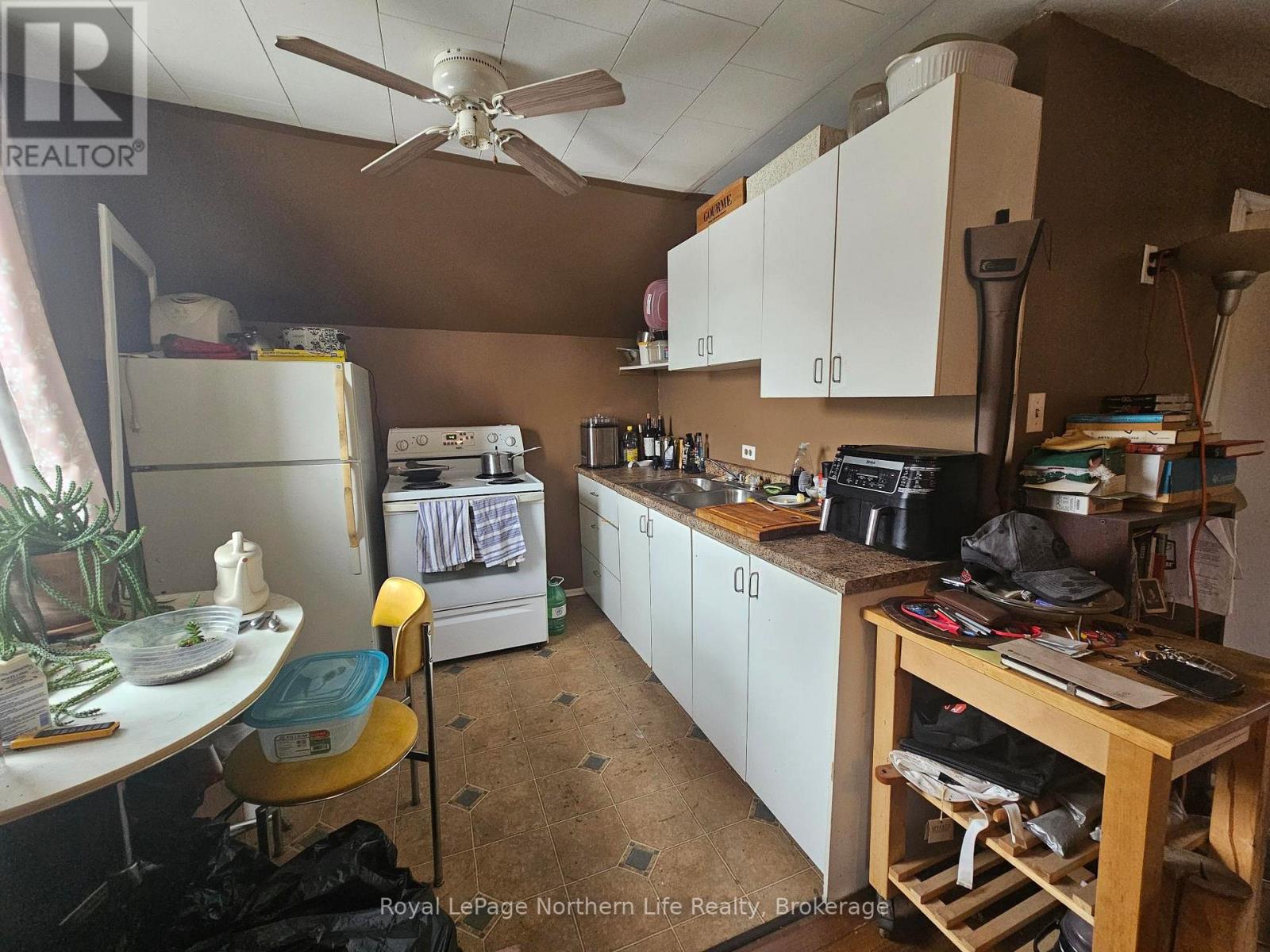 451 GRILLS STREET - 6