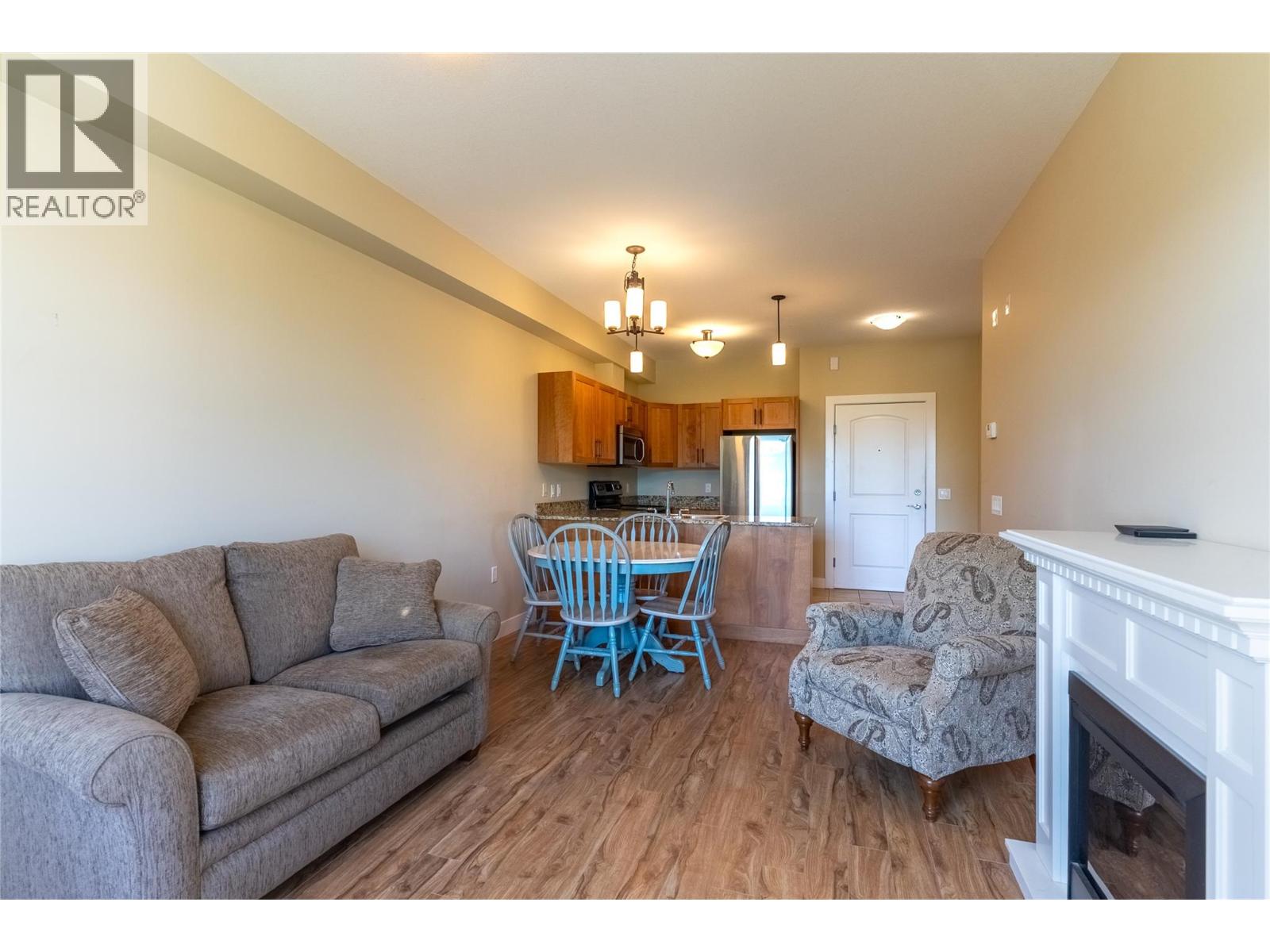 #421 755 MAYFAIR Street - 10