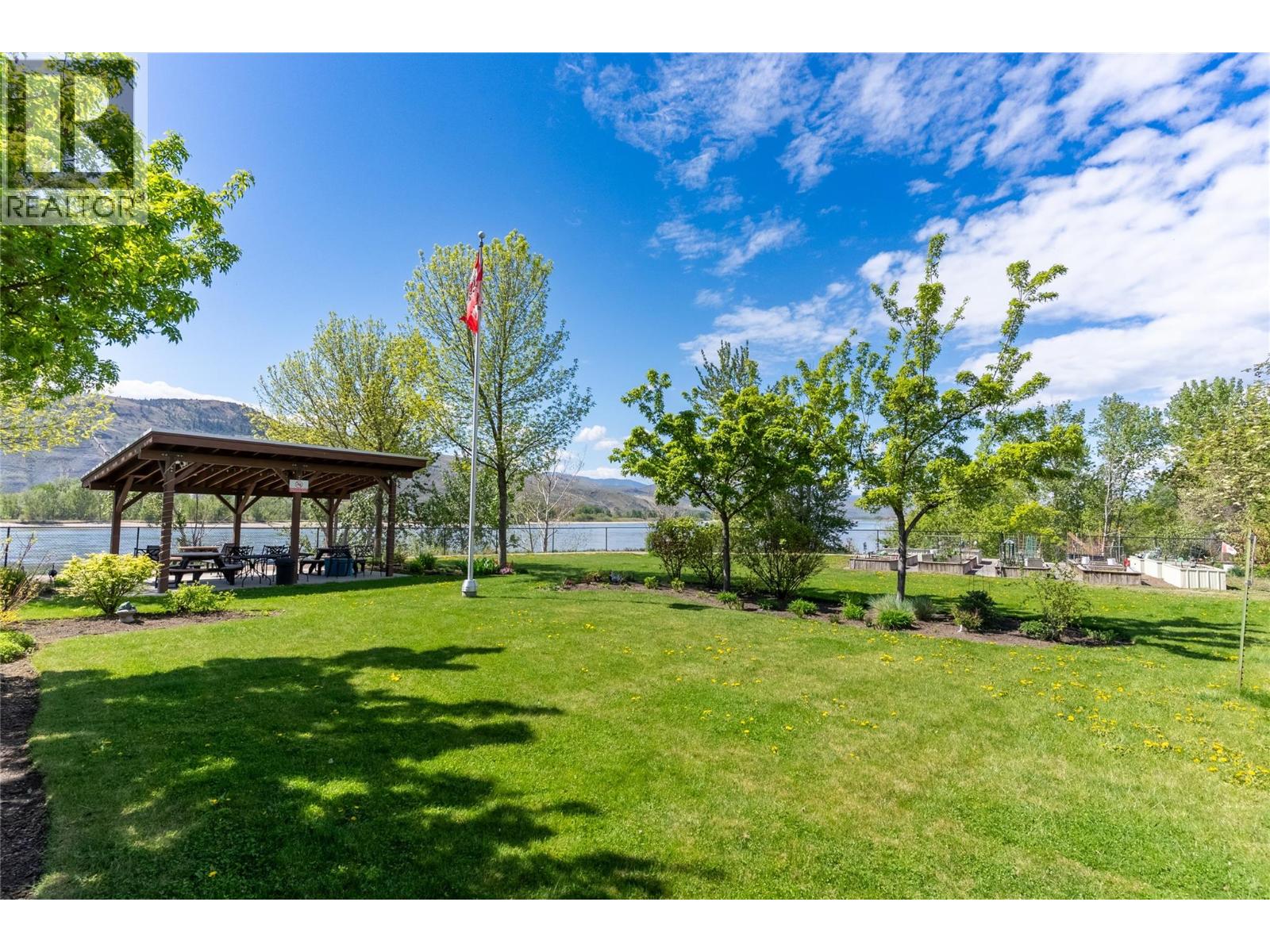 #421 755 MAYFAIR Street - 30