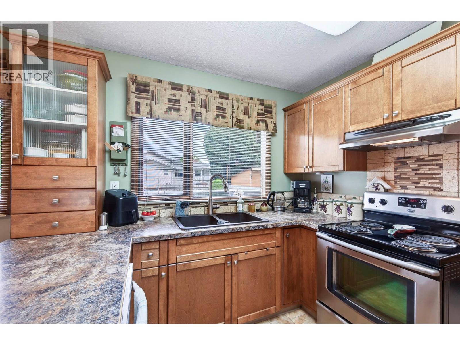 985 Nicolani Drive - 8