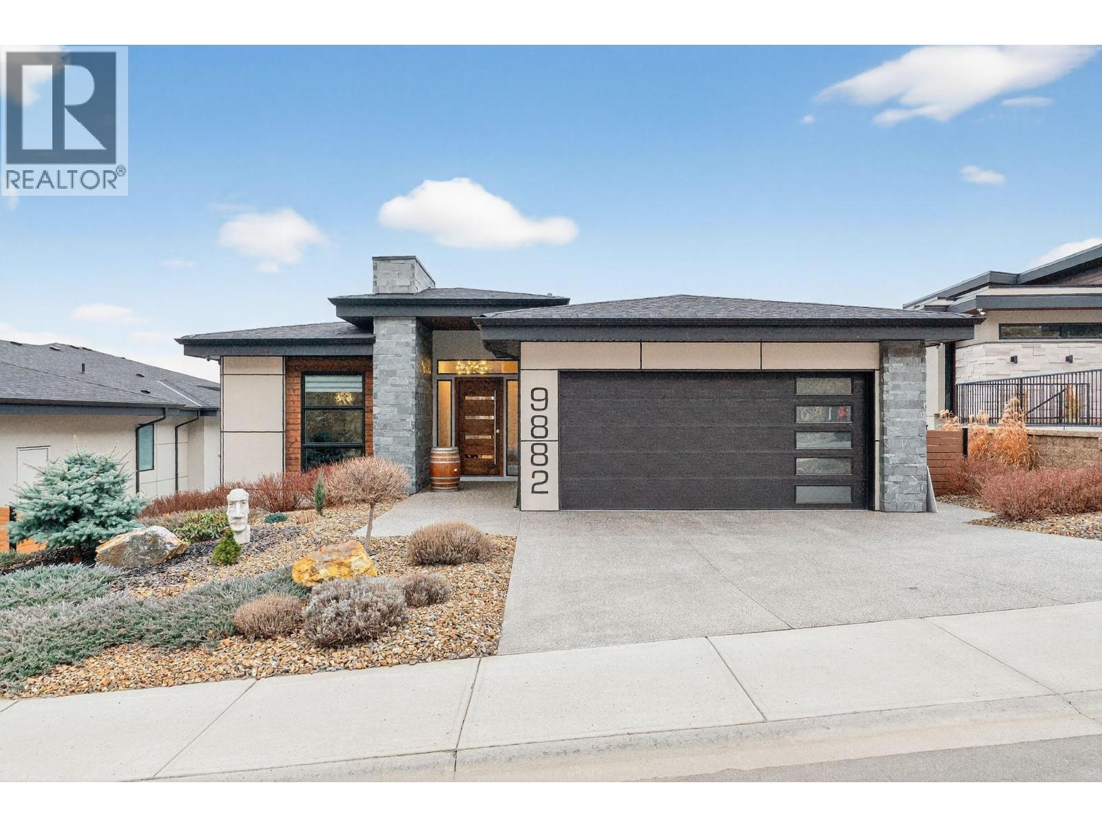9882 Beacon Hill Drive - 3