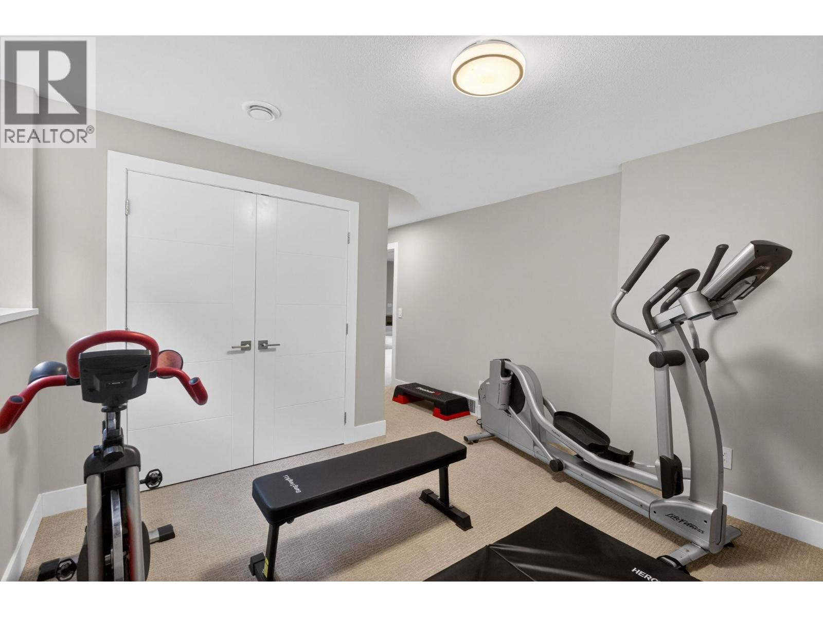 9882 Beacon Hill Drive, Lake Country
