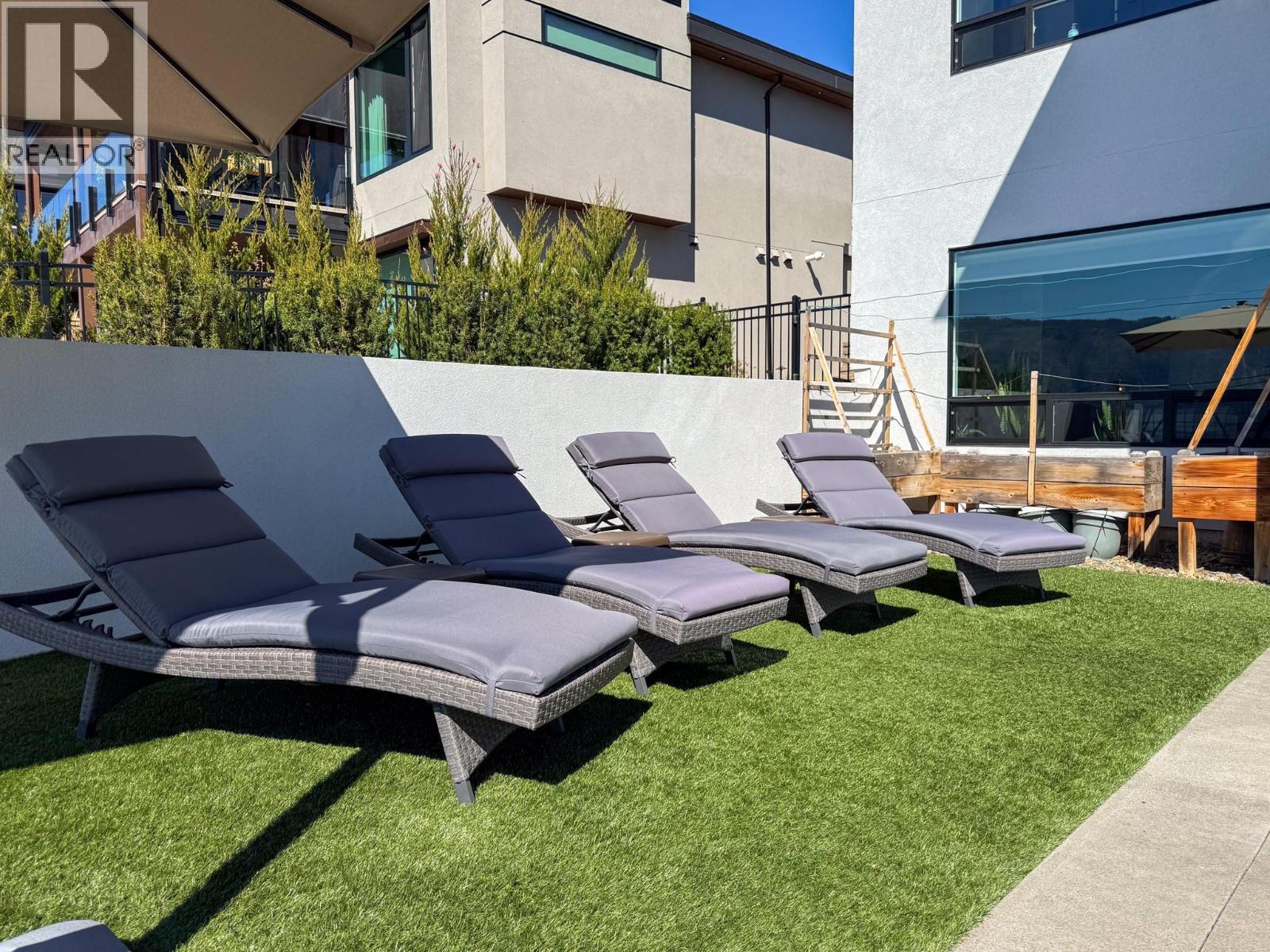 9882 Beacon Hill Drive - 63