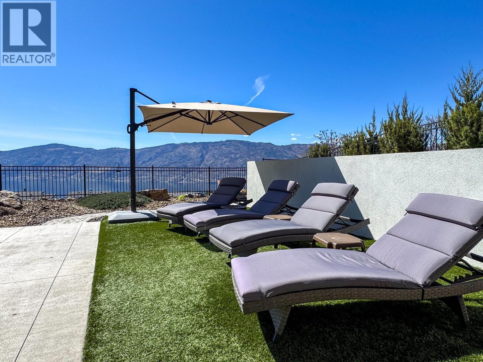 9882 Beacon Hill Drive, Lake Country