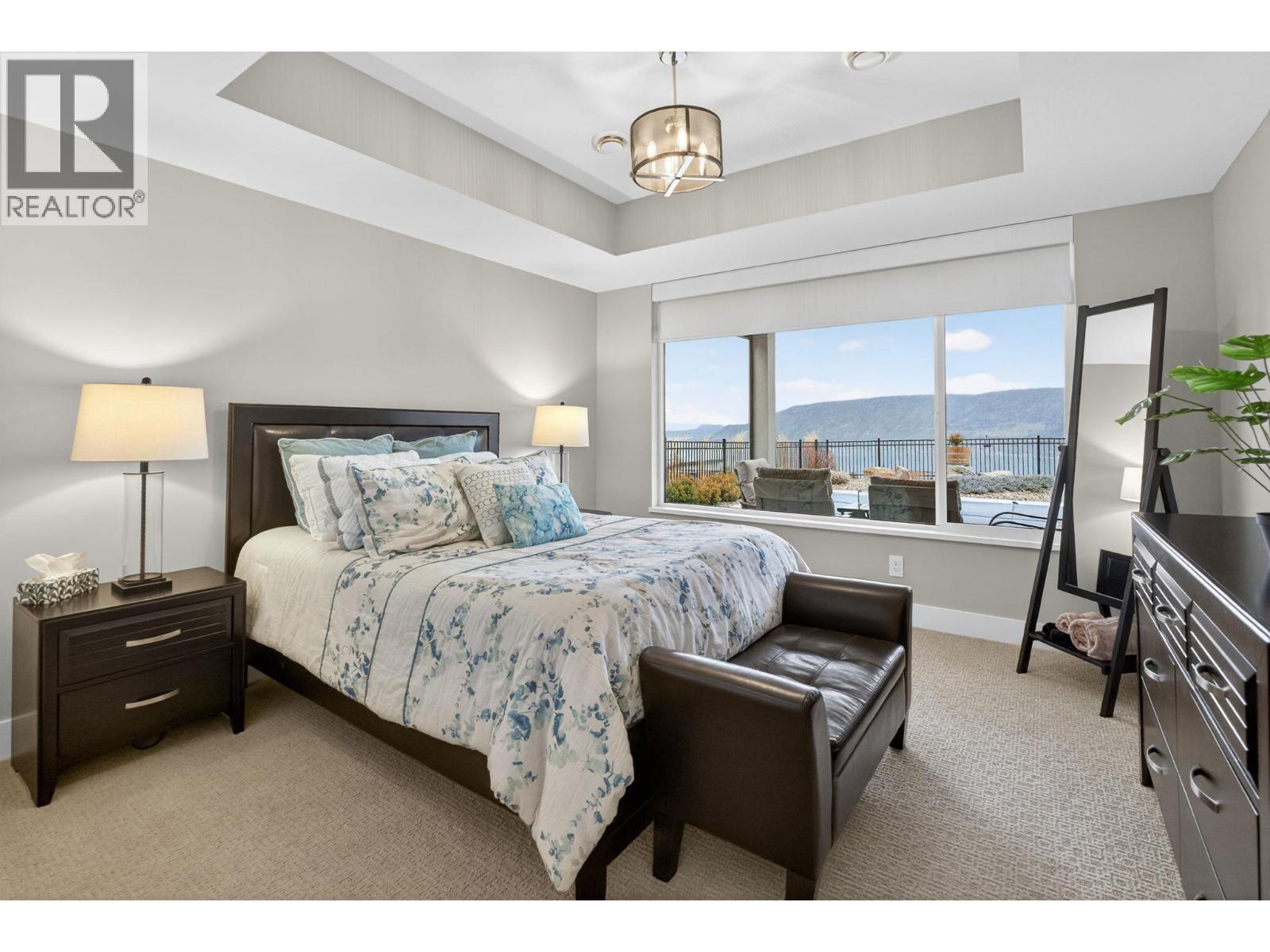 9882 Beacon Hill Drive, Lake Country
