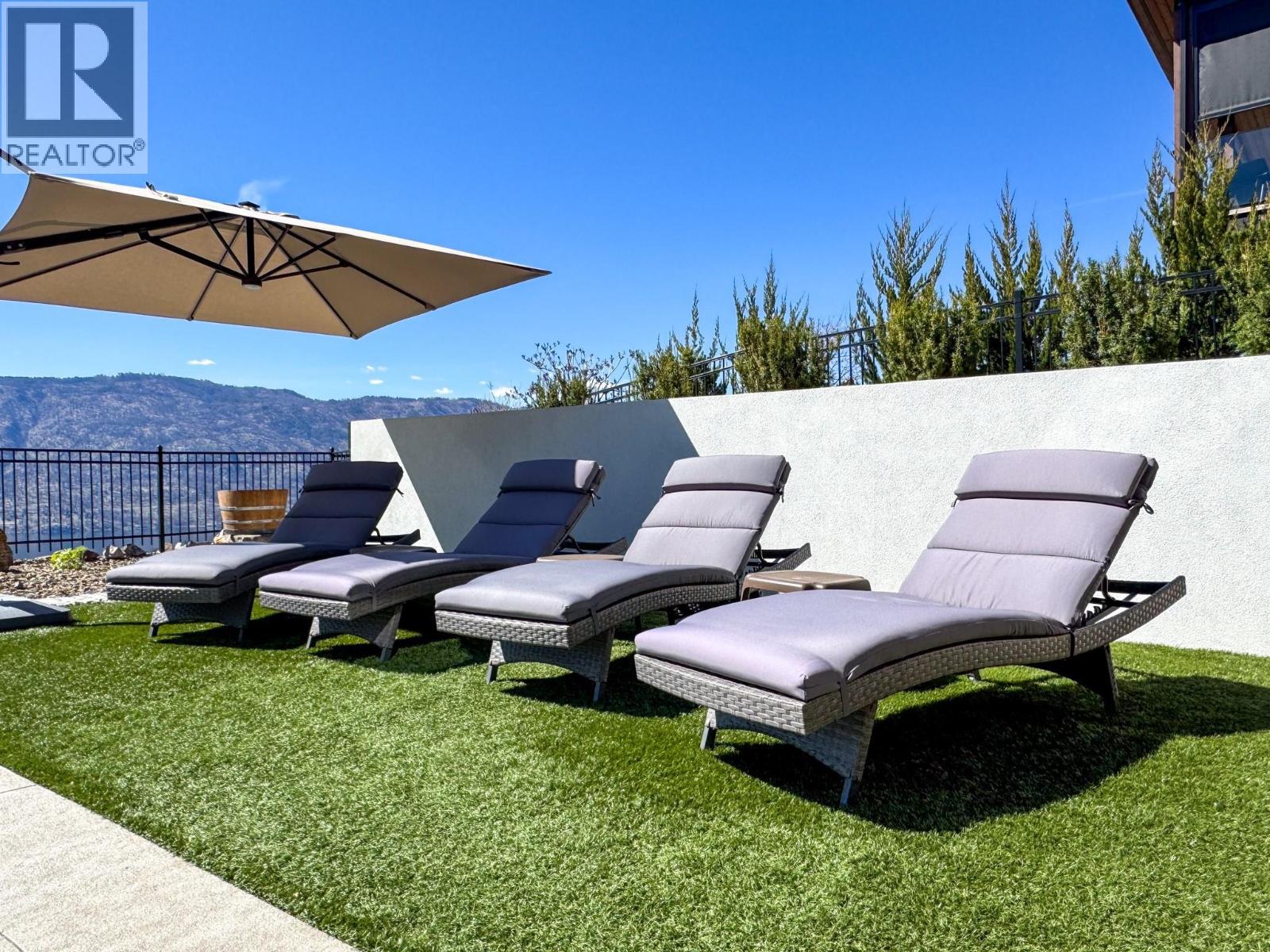 9882 Beacon Hill Drive, Lake Country