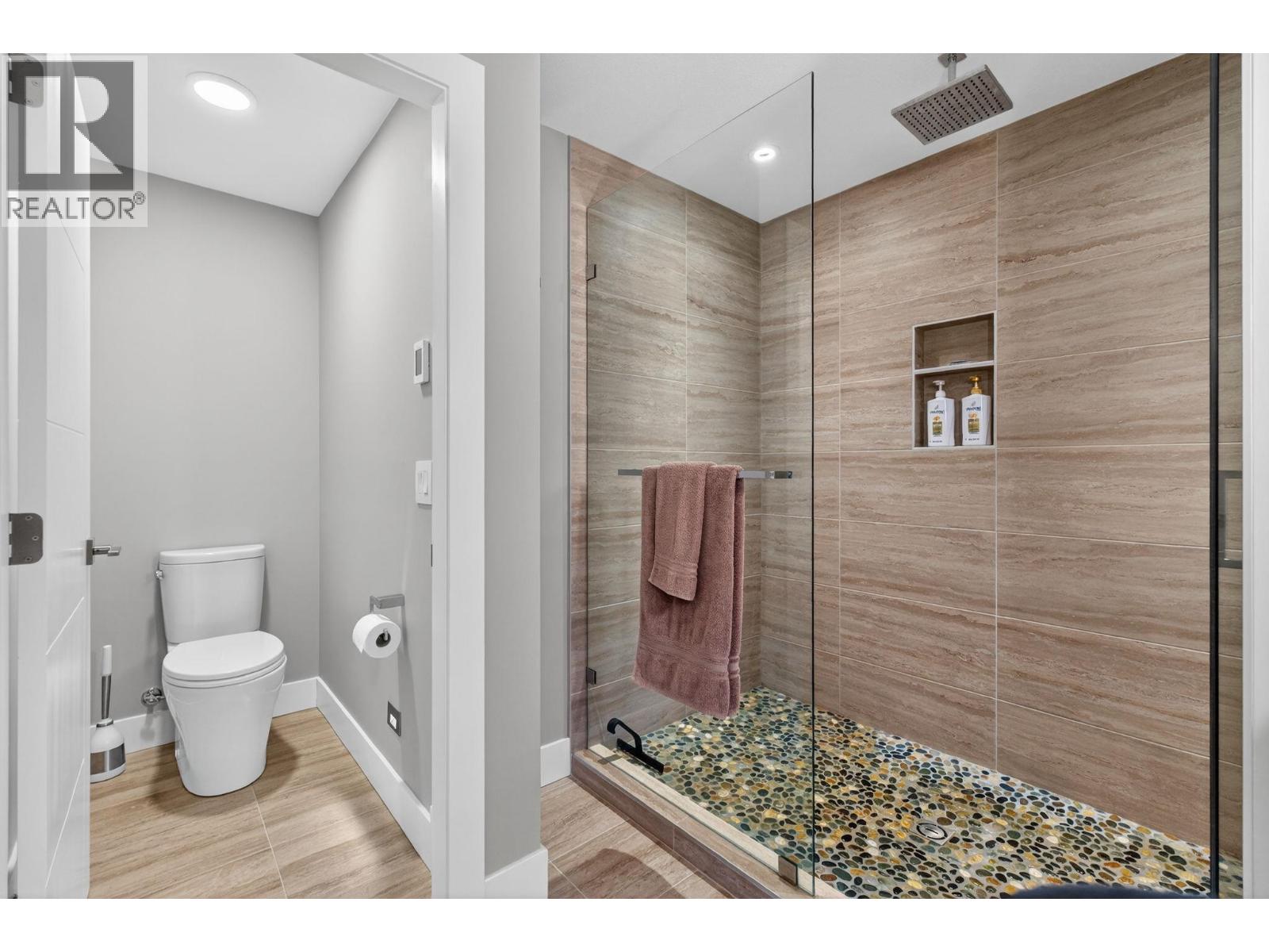 9882 Beacon Hill Drive - 54