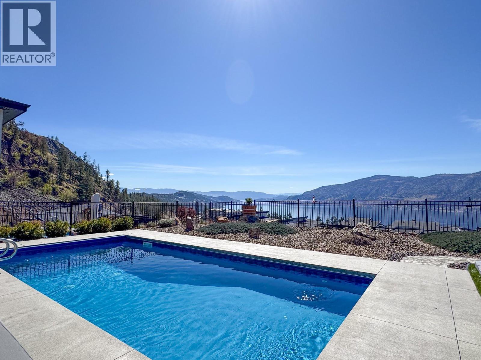 9882 Beacon Hill Drive, Lake Country