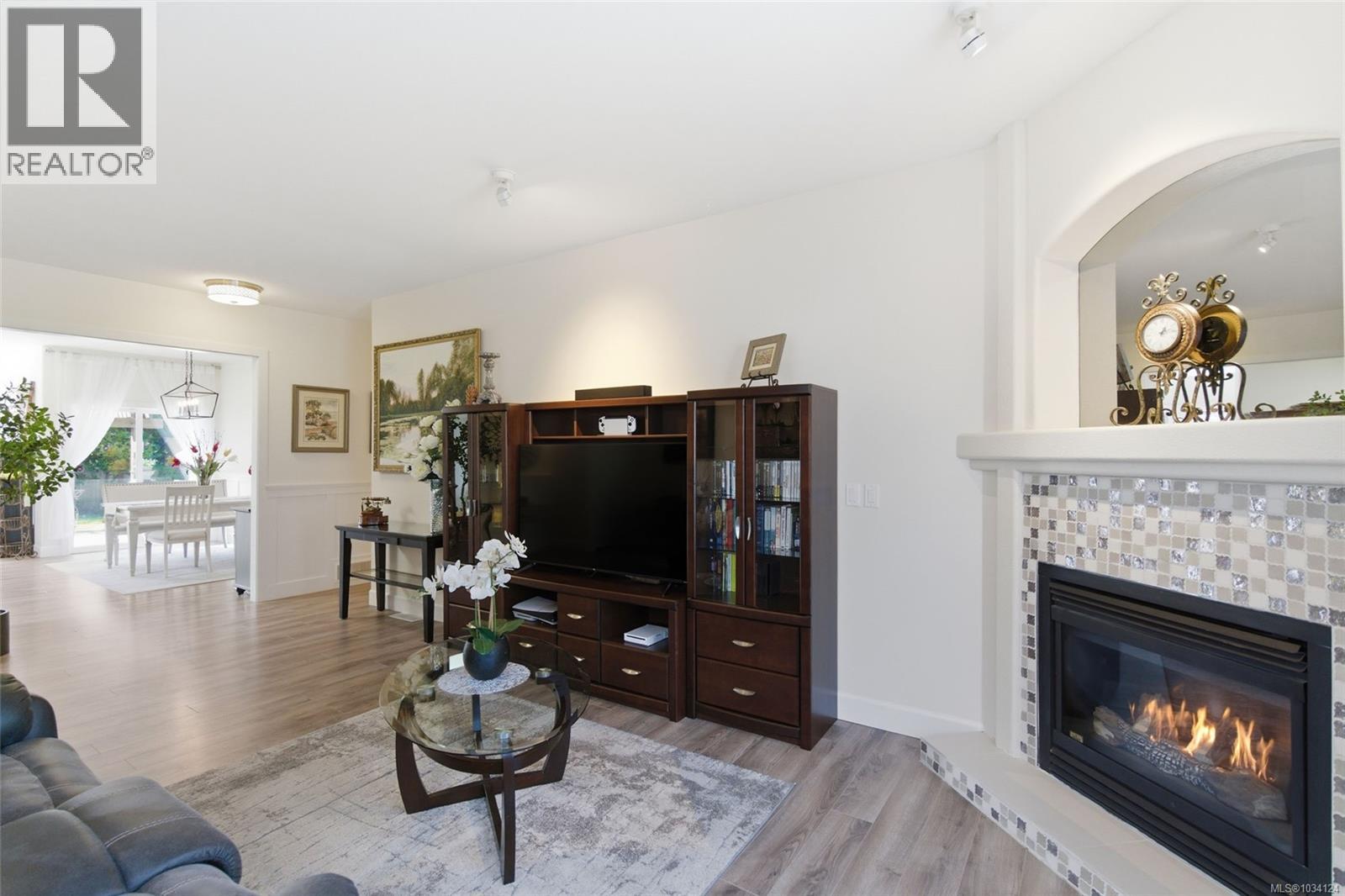 6153 Garside Rd - Image 2