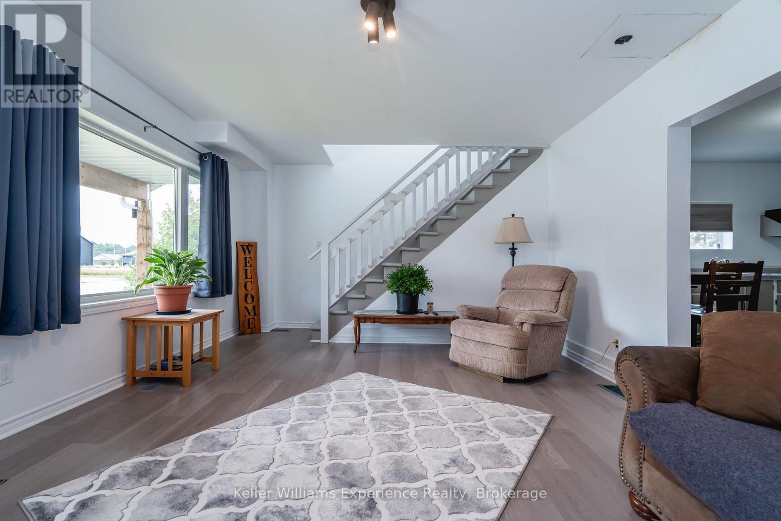 13 TORONTO AVENUE - 7