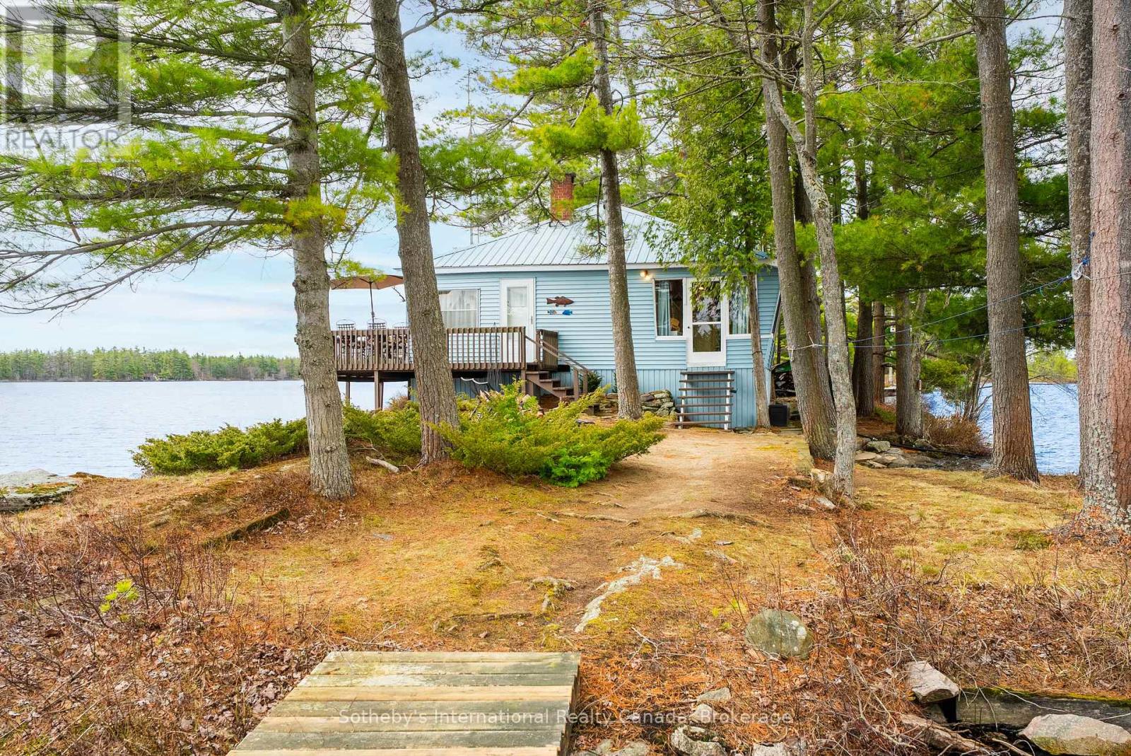 1 1KL - RETLAW ISLAND KAHSHE LAKE - 35