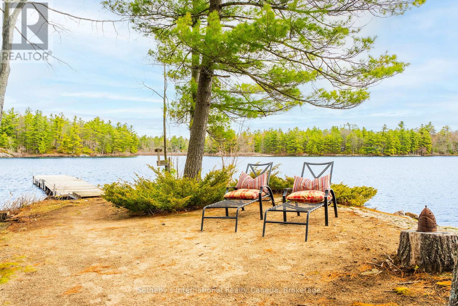 1 1KL - RETLAW ISLAND KAHSHE LAKE - 37