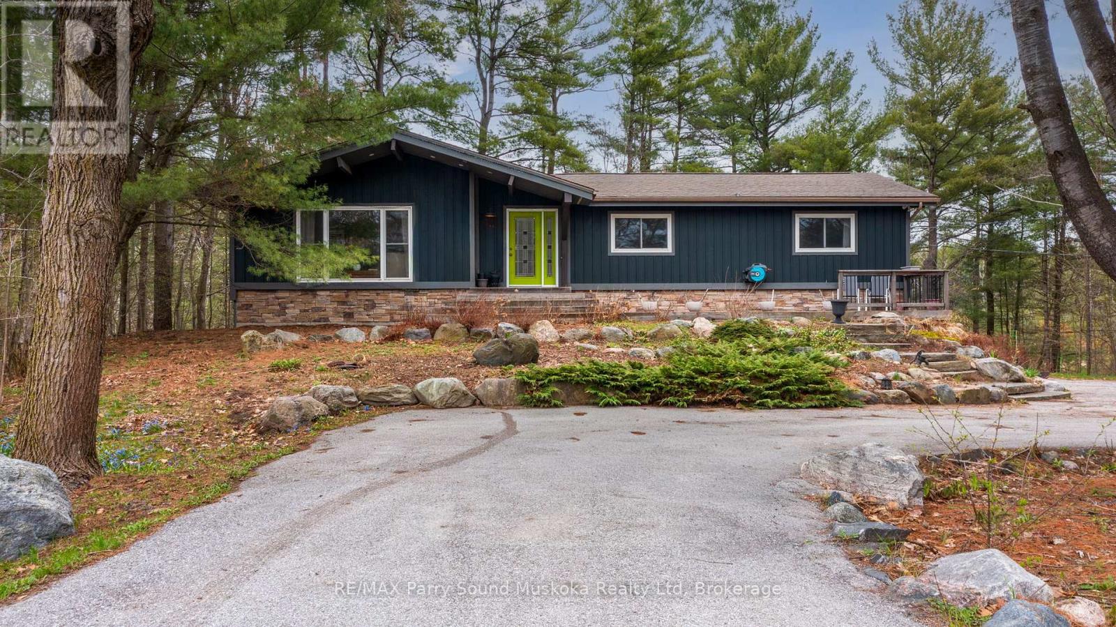 11 BRENDA AVENUE - 30