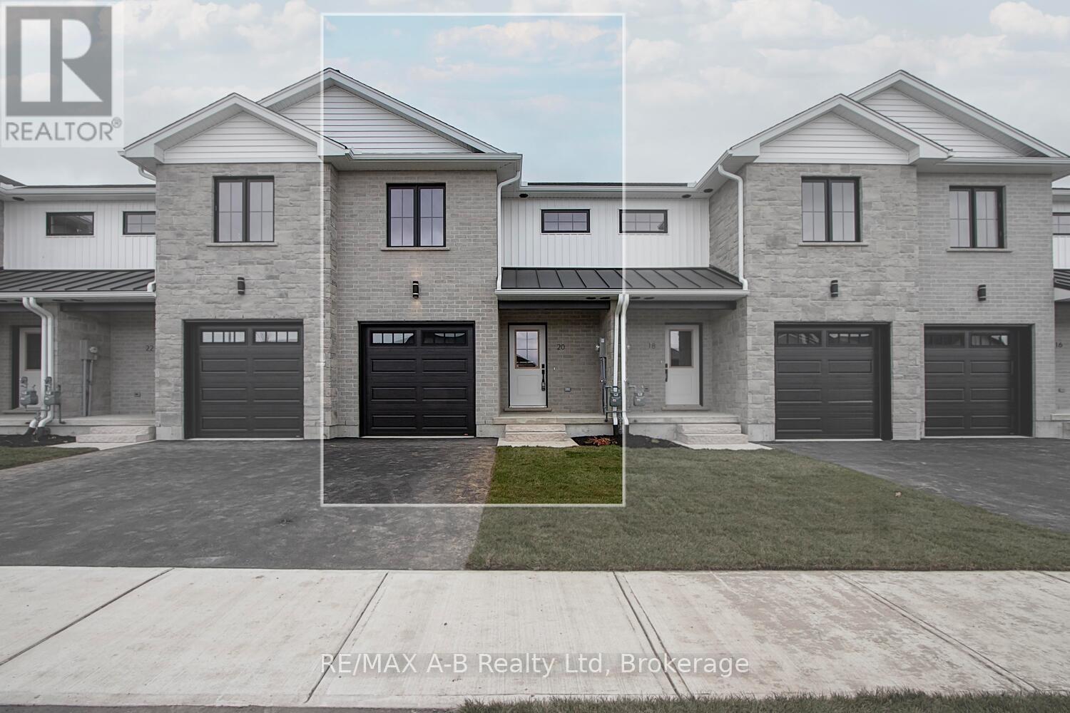 30 LINDA DRIVE - 2