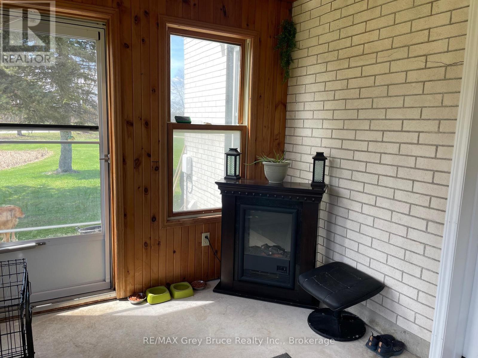 236857 2A CONCESSION - 25