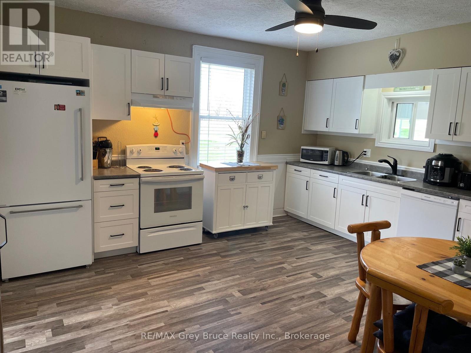 236857 2A CONCESSION - 6