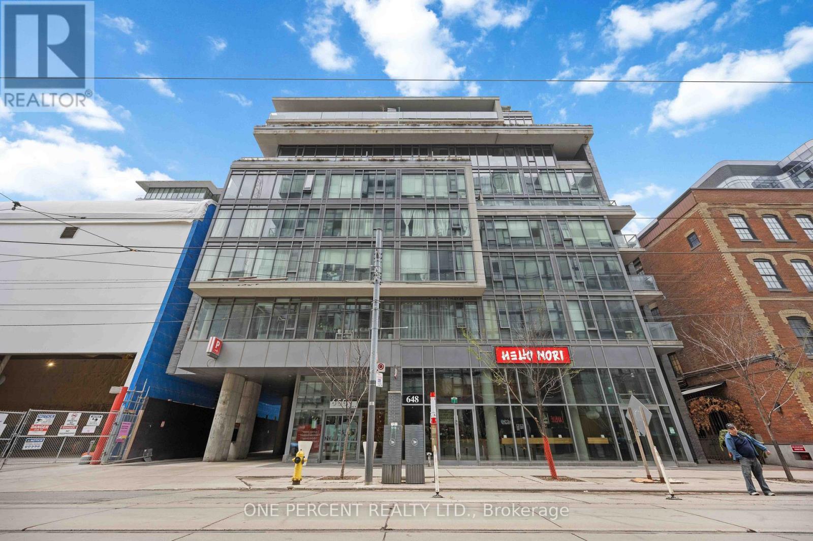 #314 650 KING STREET W - 1