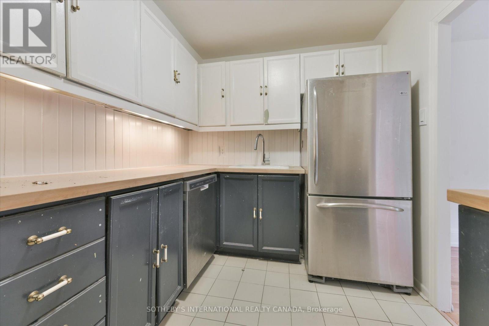 #106 100 ORIOLE PARKWAY - 17