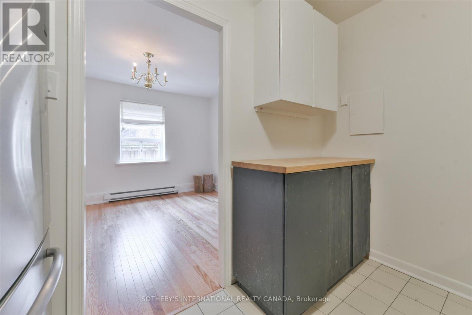 #106 100 ORIOLE PARKWAY - 18