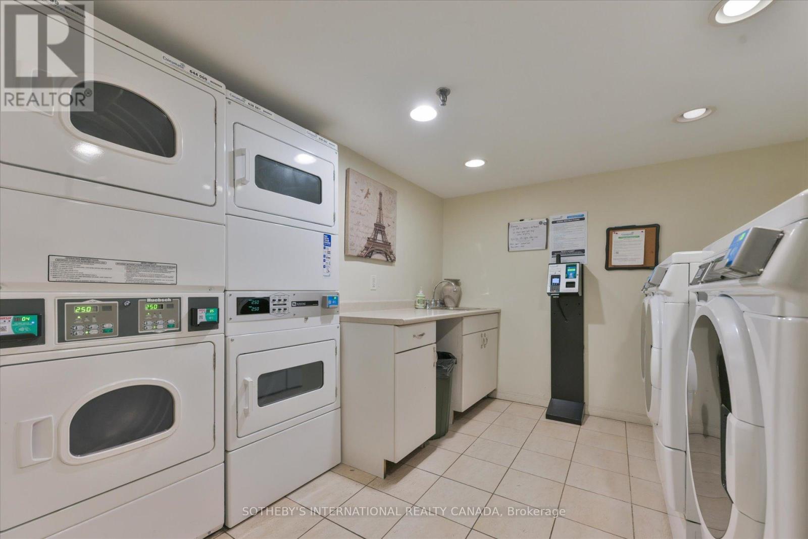 #106 100 ORIOLE PARKWAY - 28