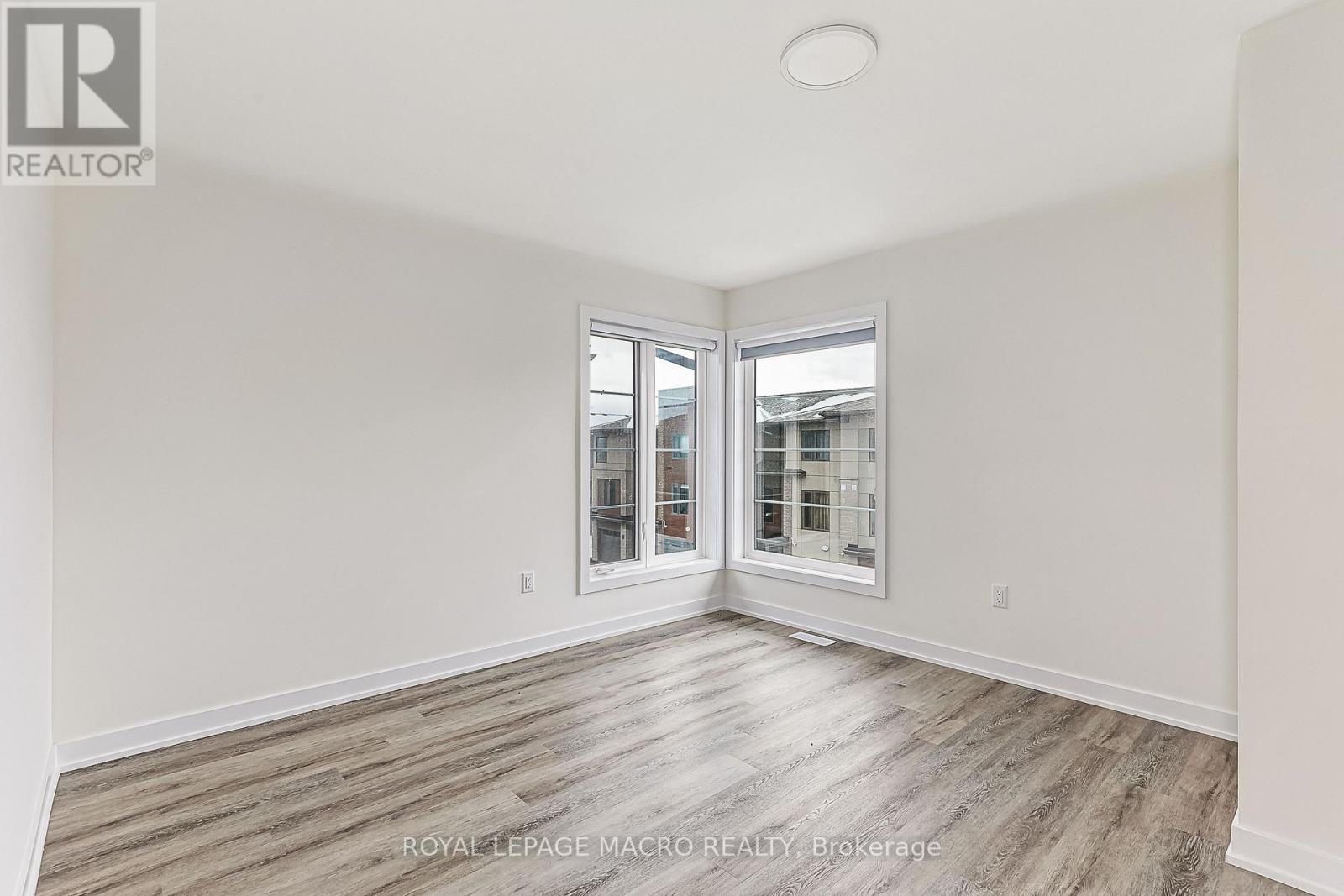 34 WINTERS CRESCENT - 26