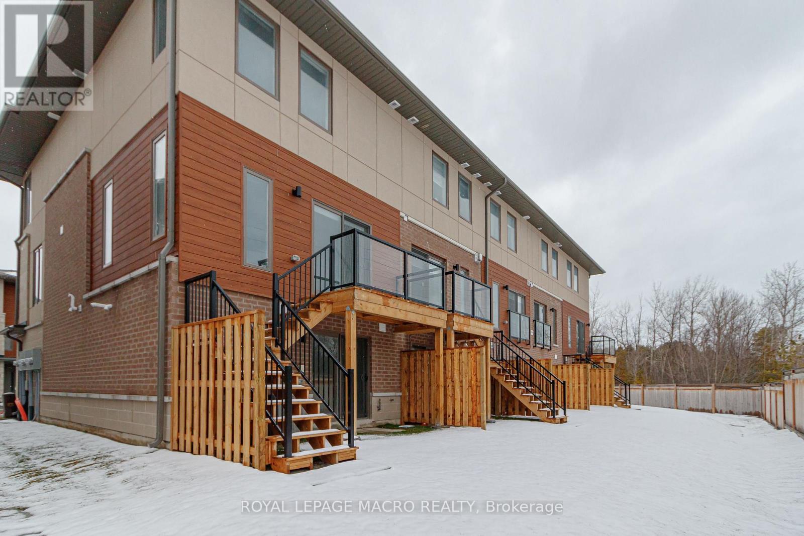 34 WINTERS CRESCENT - 35