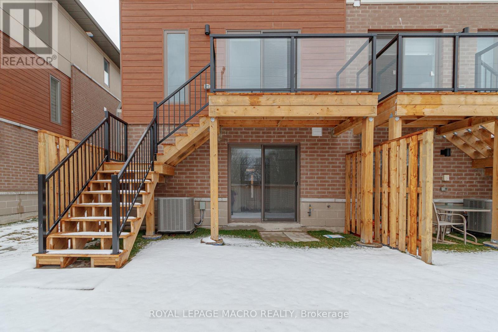 34 WINTERS CRESCENT - 38