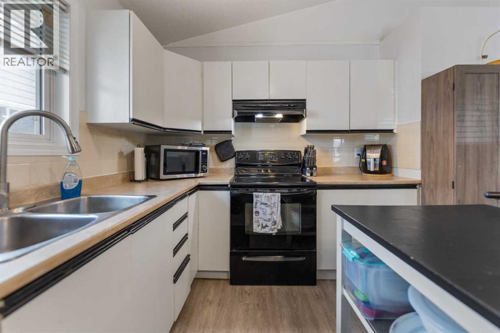 15 Erin Green Way SE - 15