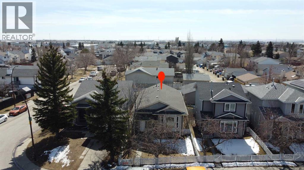 15 Erin Green Way SE - 32