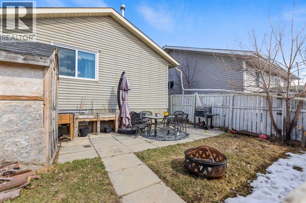 15 Erin Green Way SE - 31
