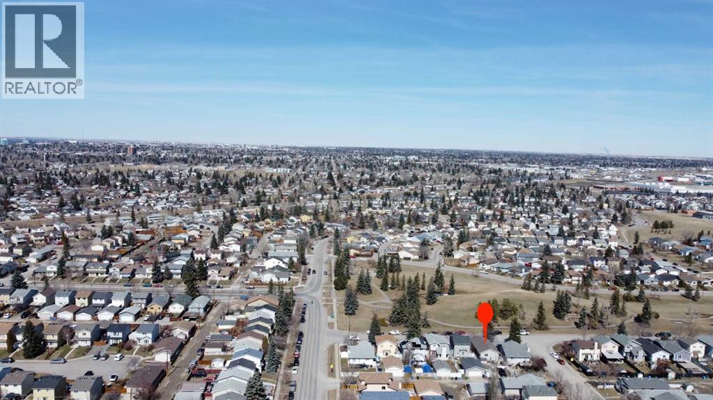 15 Erin Green Way SE - 41
