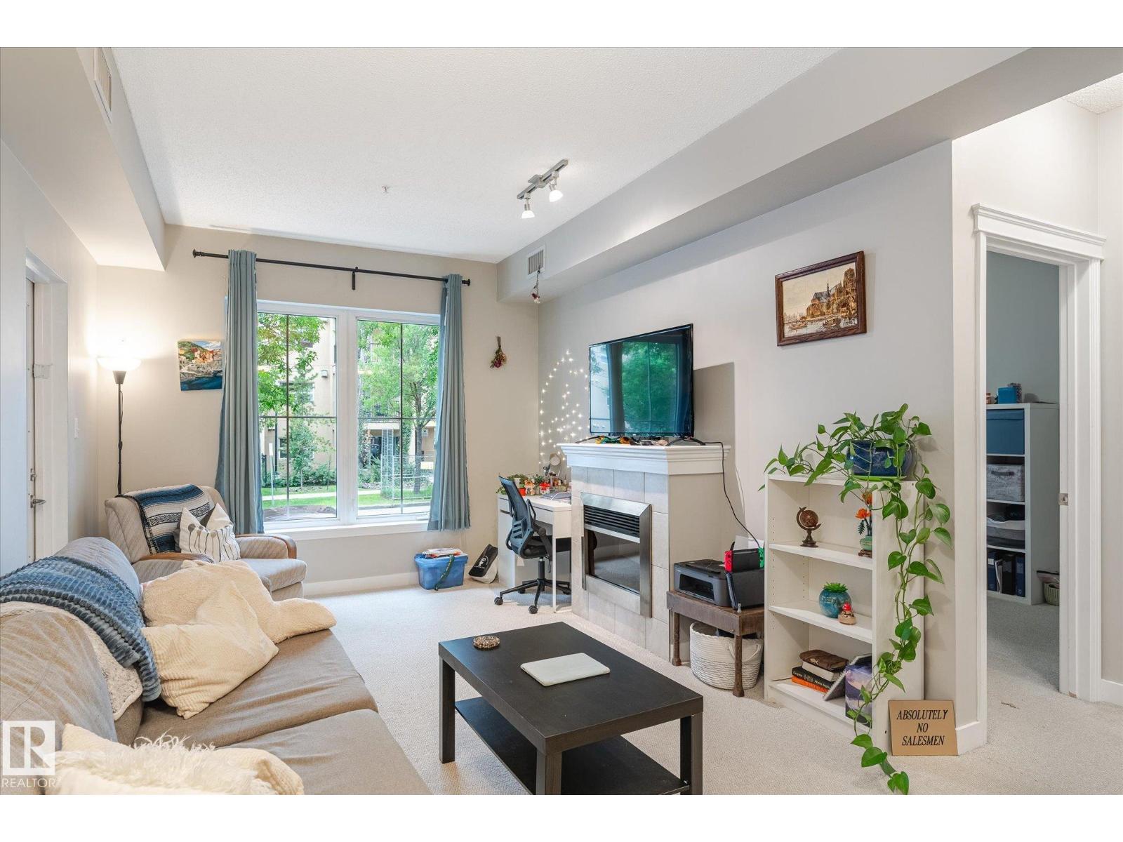 #105 10333 112 ST NW - 14