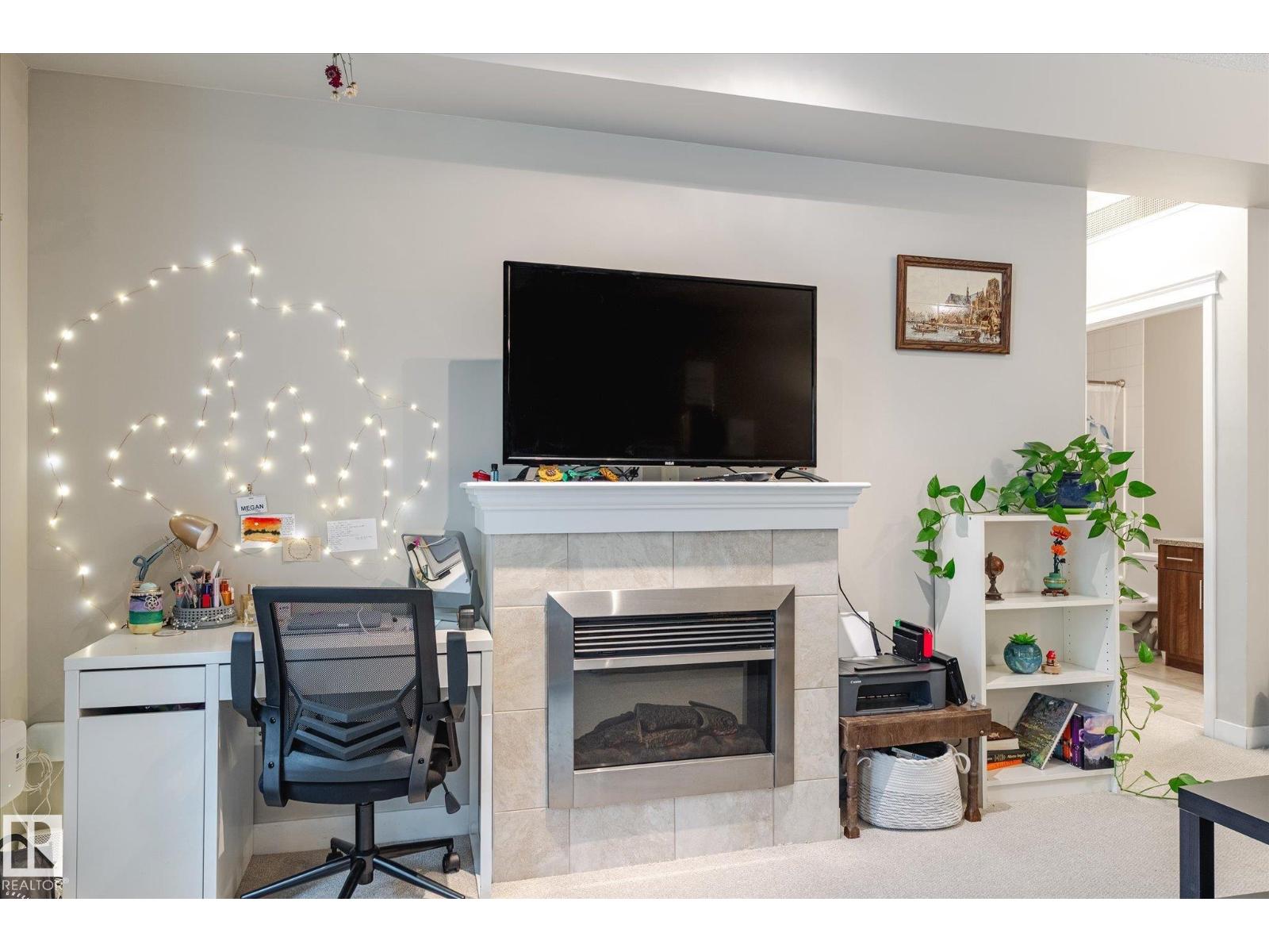 #105 10333 112 ST NW - 15