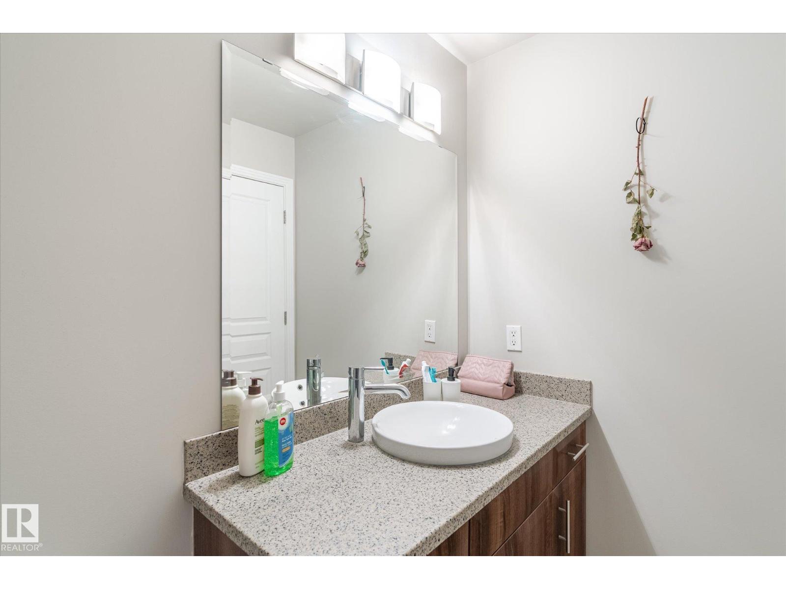 #105 10333 112 ST NW - 31