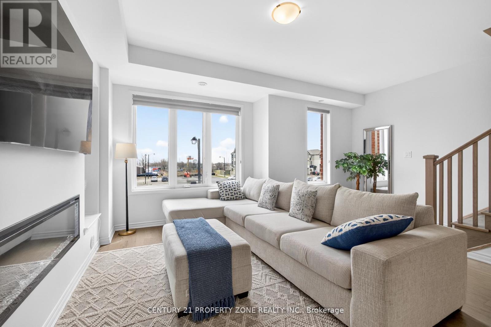 5186 VIOLA DESMOND DRIVE - 15