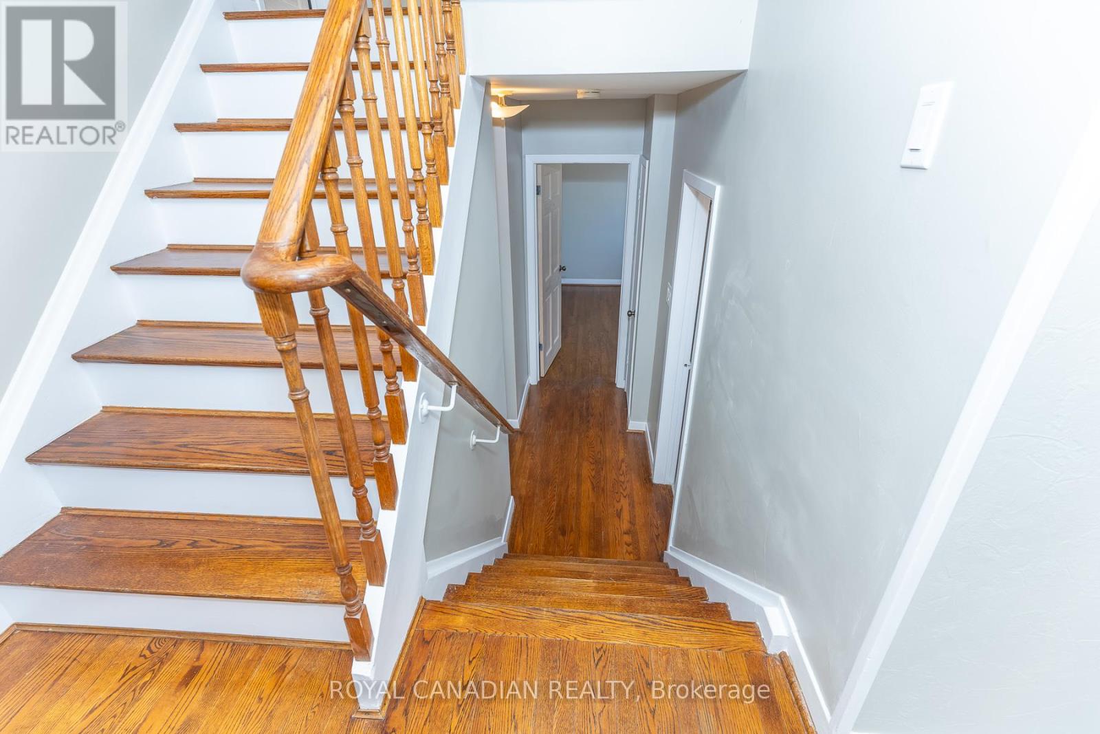 16 GAMBELLO CRESCENT - 29