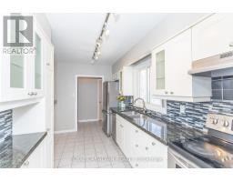 16 Gambello Crescent, Toronto, ON M3J1W3 Photo 15
