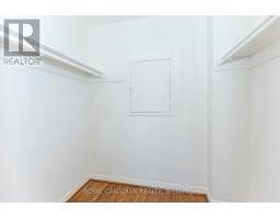 16 Gambello Crescent, Toronto, ON M3J1W3 Photo 24